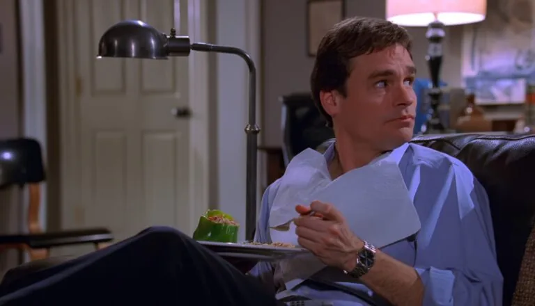 Момент из 15 серии 2 сезона