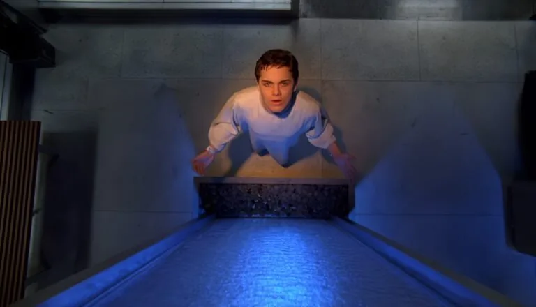 Момент из 19 серии 2 сезона