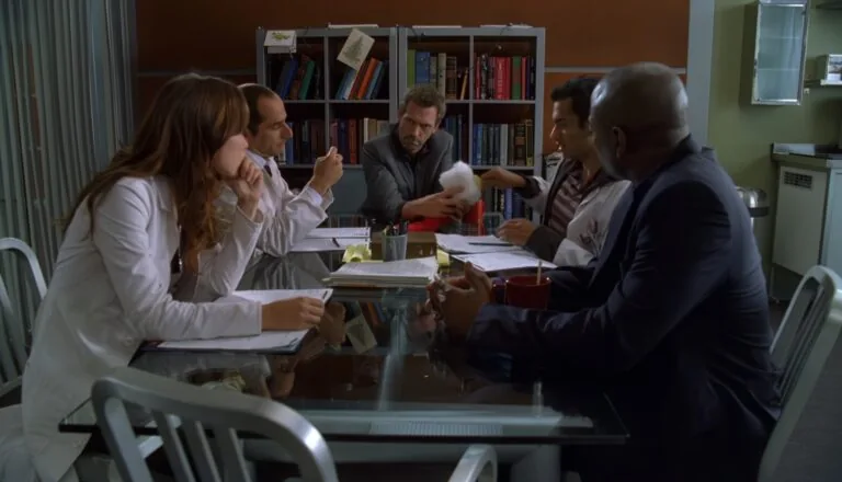 Момент из 10 серии 4 сезона