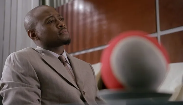 Момент из 2 серии 6 сезона