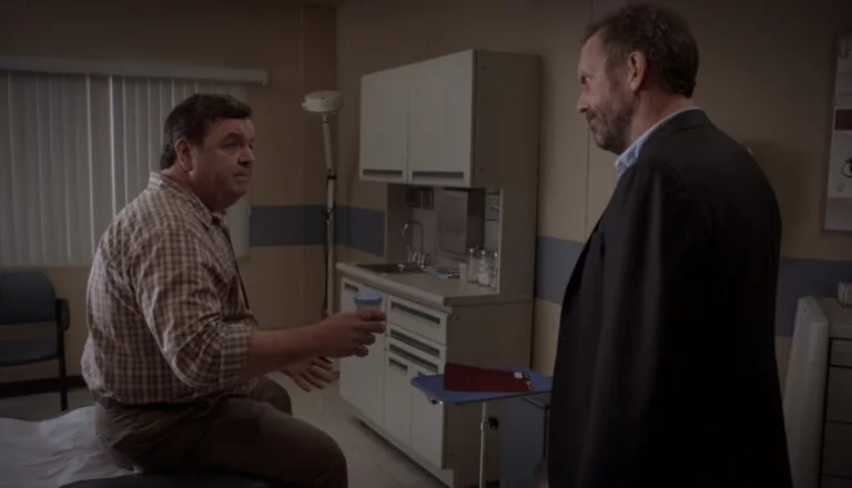 Момент из 6 серии 8 сезона